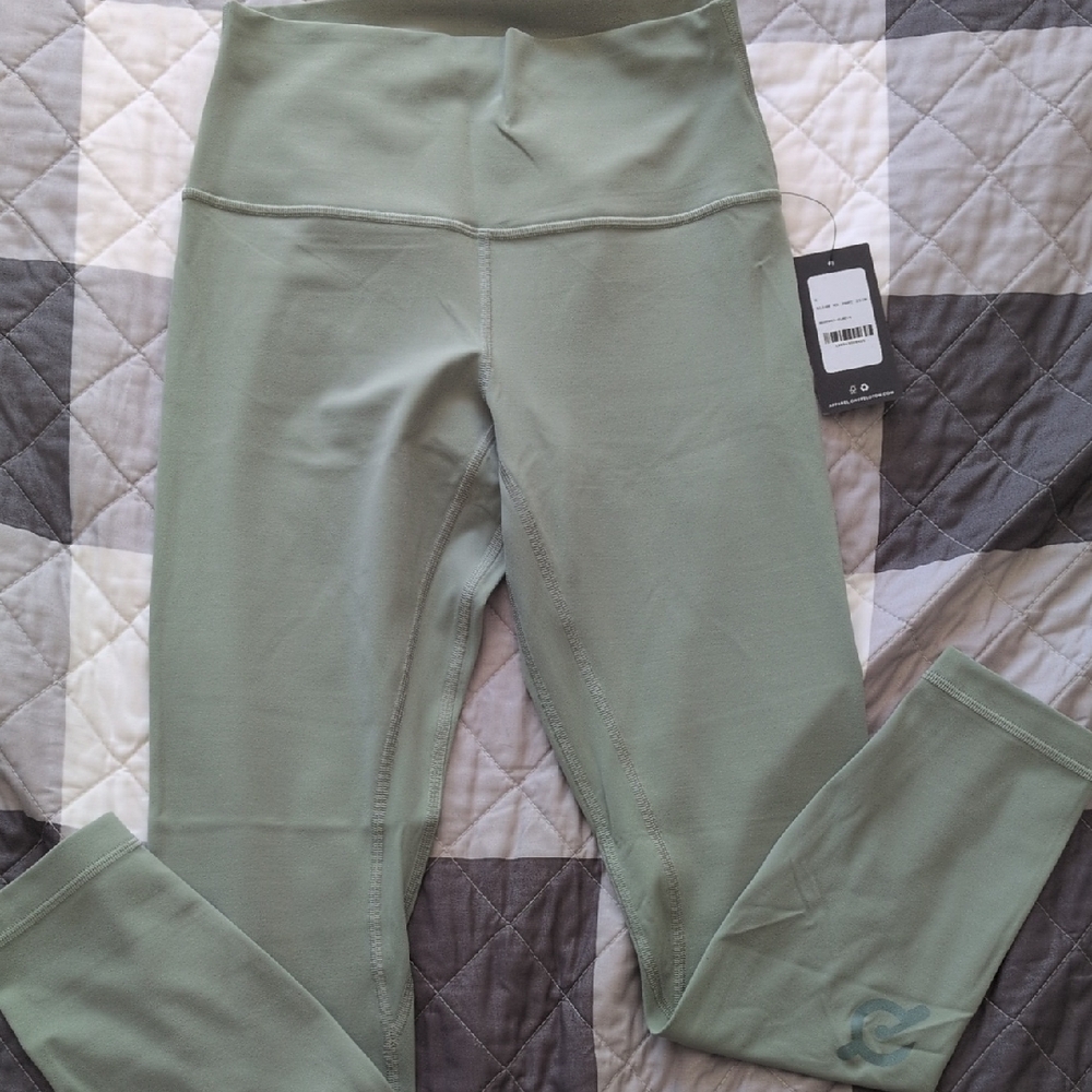 NWT lululemon Peloton Sage Green Leggings